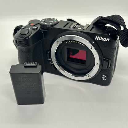 【全額返金保証】【最速発送】Nikon デジタル一眼 Z30 ボディ 美品 動作確認済
