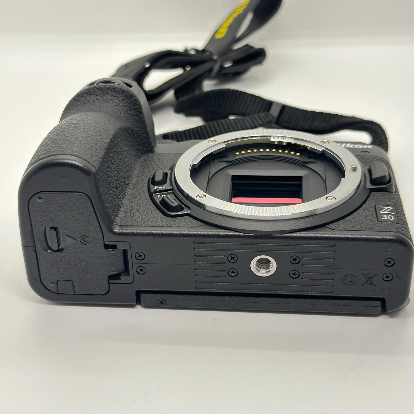 【全額返金保証】【最速発送】Nikon デジタル一眼 Z30 ボディ 美品 動作確認済