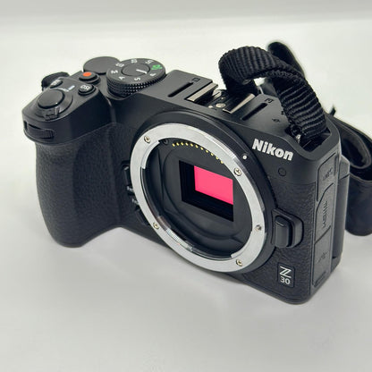 【全額返金保証】【最速発送】Nikon デジタル一眼 Z30 ボディ 美品 動作確認済