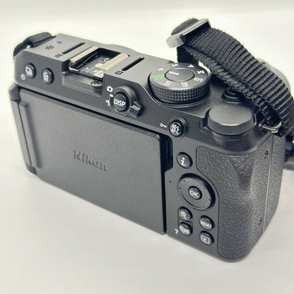 【全額返金保証】【最速発送】Nikon デジタル一眼 Z30 ボディ 美品 動作確認済