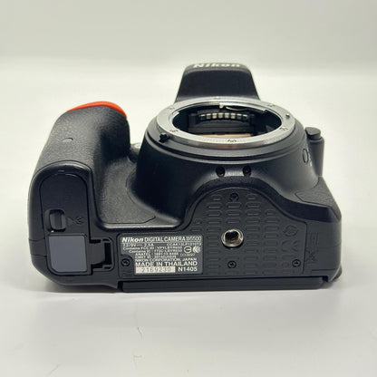 【全額返金保証】【最速発送】Nikon デジタル一眼 D5500 ボディ 美品 動作確認済