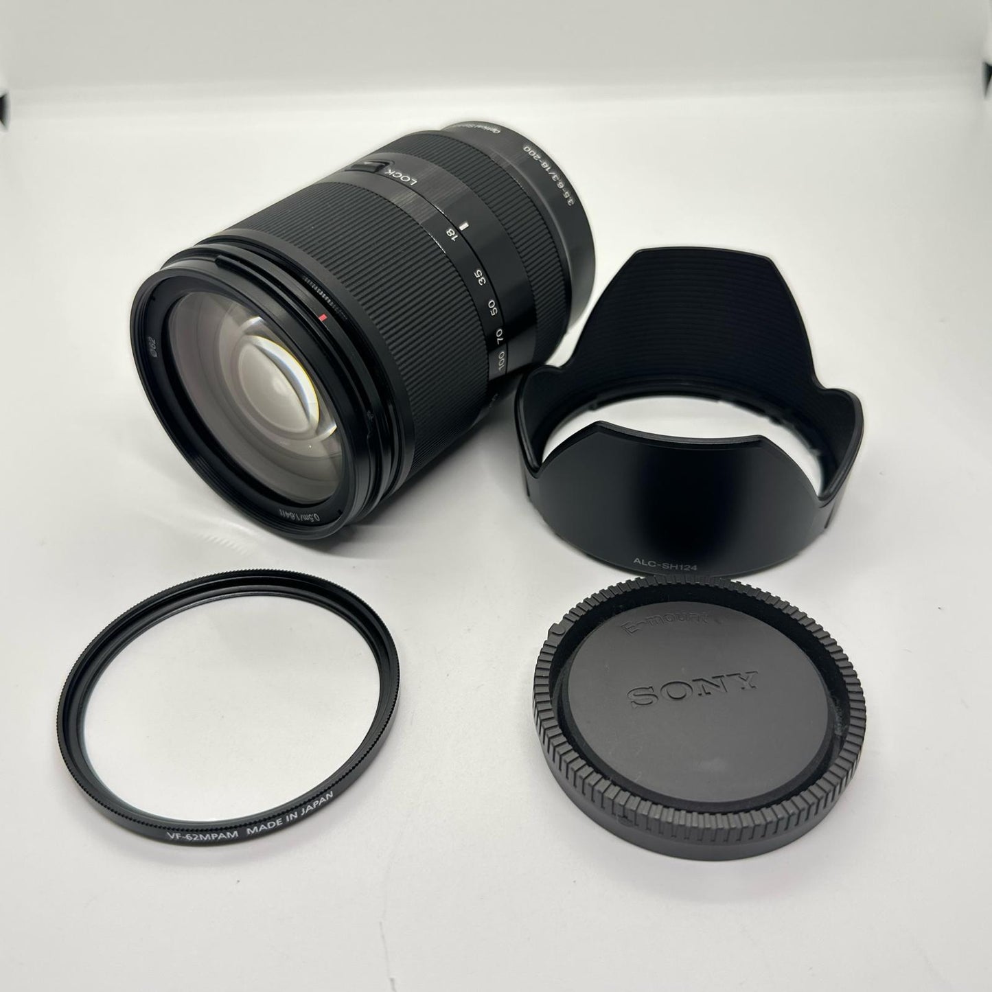 【全額返金保証】【最速発送】Sony E 18-200mm F3.5-6.3 OSS LE SEL18200LE 美品 動作確認済