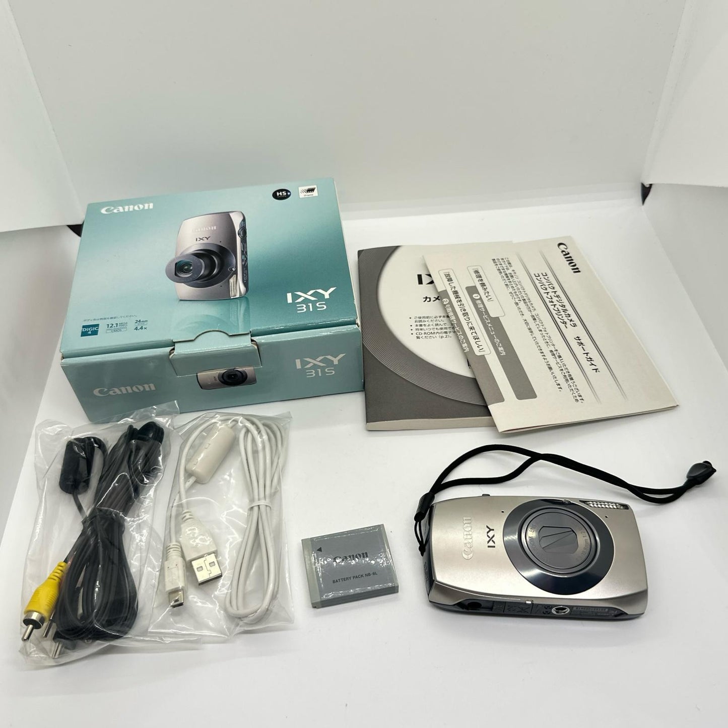 【全額返金保証】【最速発送】Canon コンパクトデジタルカメラ IXY 31 S シルバー 動作確認済
