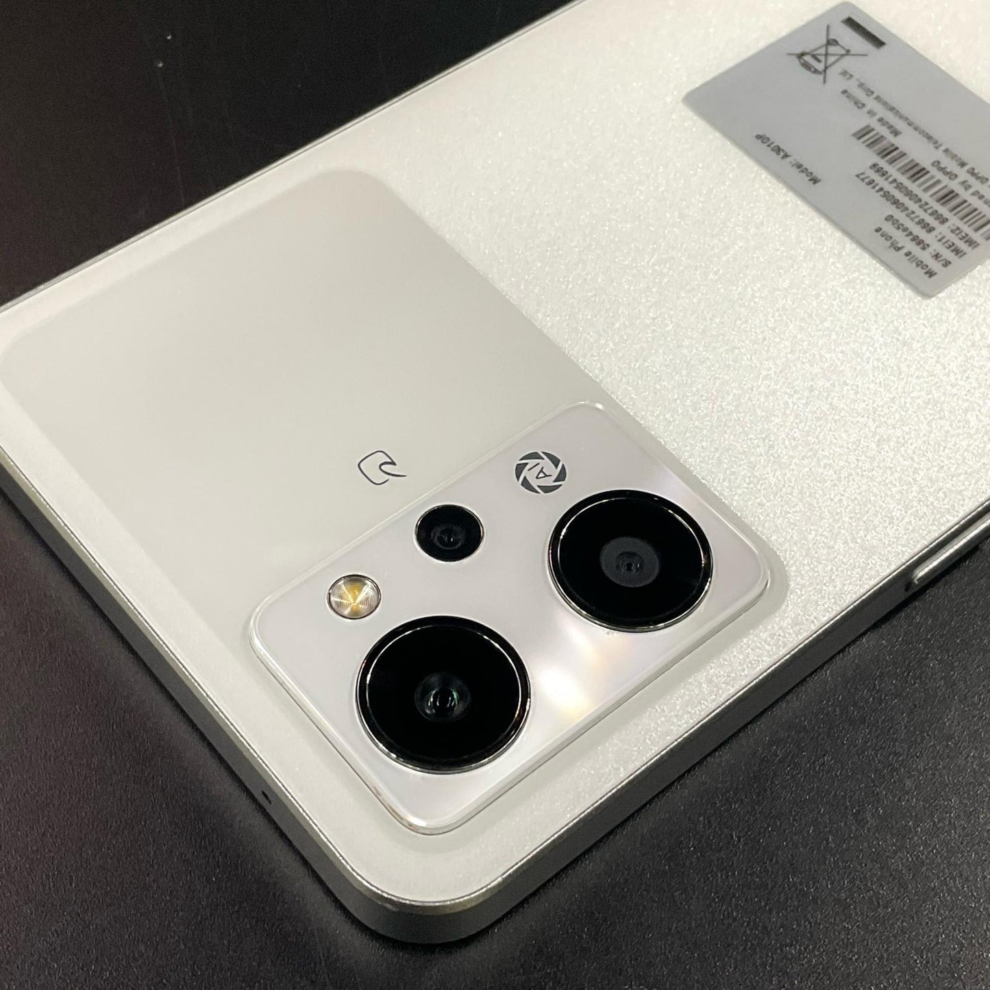 【全額返金保証】【最速発送】OPPO Reno 9 A 128GB ムーンホワイト SIMフリー A301OP 白ロム 美品 動作確認済