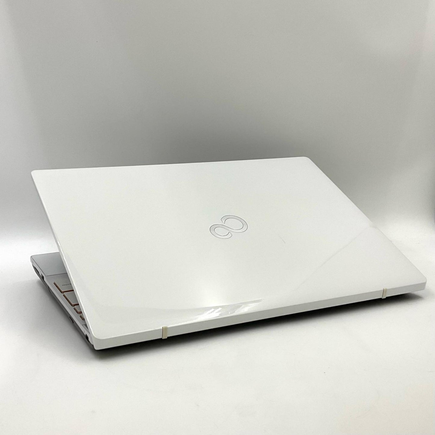 【最速発送】FUJITSU FMVA53B3WK i7-8550U 8GB HDD 1TB 77.6%【難有】