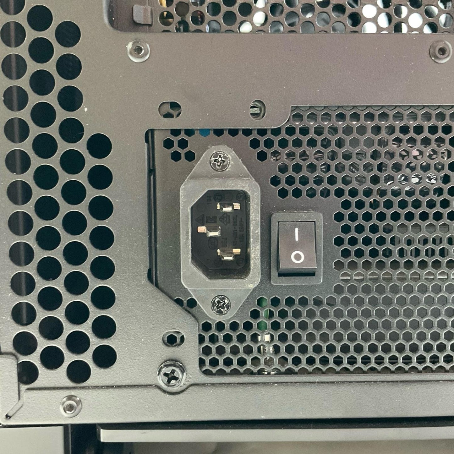【全額返金保証】【最速発送】自作PC ゲーミングPC Intel Core i9 9900K 3.60GHz 64GB M.2 SSD 512GB M.2 SSD 1TB GeForce RTX 2080 Ti 美品 動作確認済