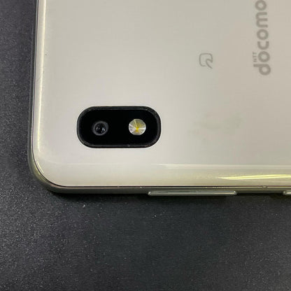 【最速発送】SAMSUNG Galaxy A21 64GB ホワイト docomo SC-42A 白ロム【難有】