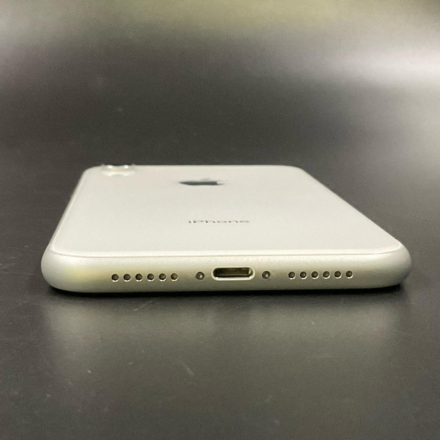 【全額返金保証】【最速発送】Apple iPhone iPhone XR 64GB ホワイト docomo 白ロム 美品 動作確認済 92%