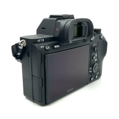 【全額返金保証】【最速発送】Sony デジタル一眼 α7 III ILCE-7M3 ボディ ブラック 動作確認済