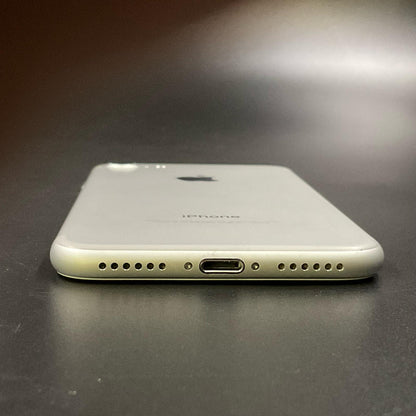 【全額返金保証】【最速発送】Apple iPhone iPhone 7 32GB シルバー docomo 白ロム 美品 動作確認済 94%