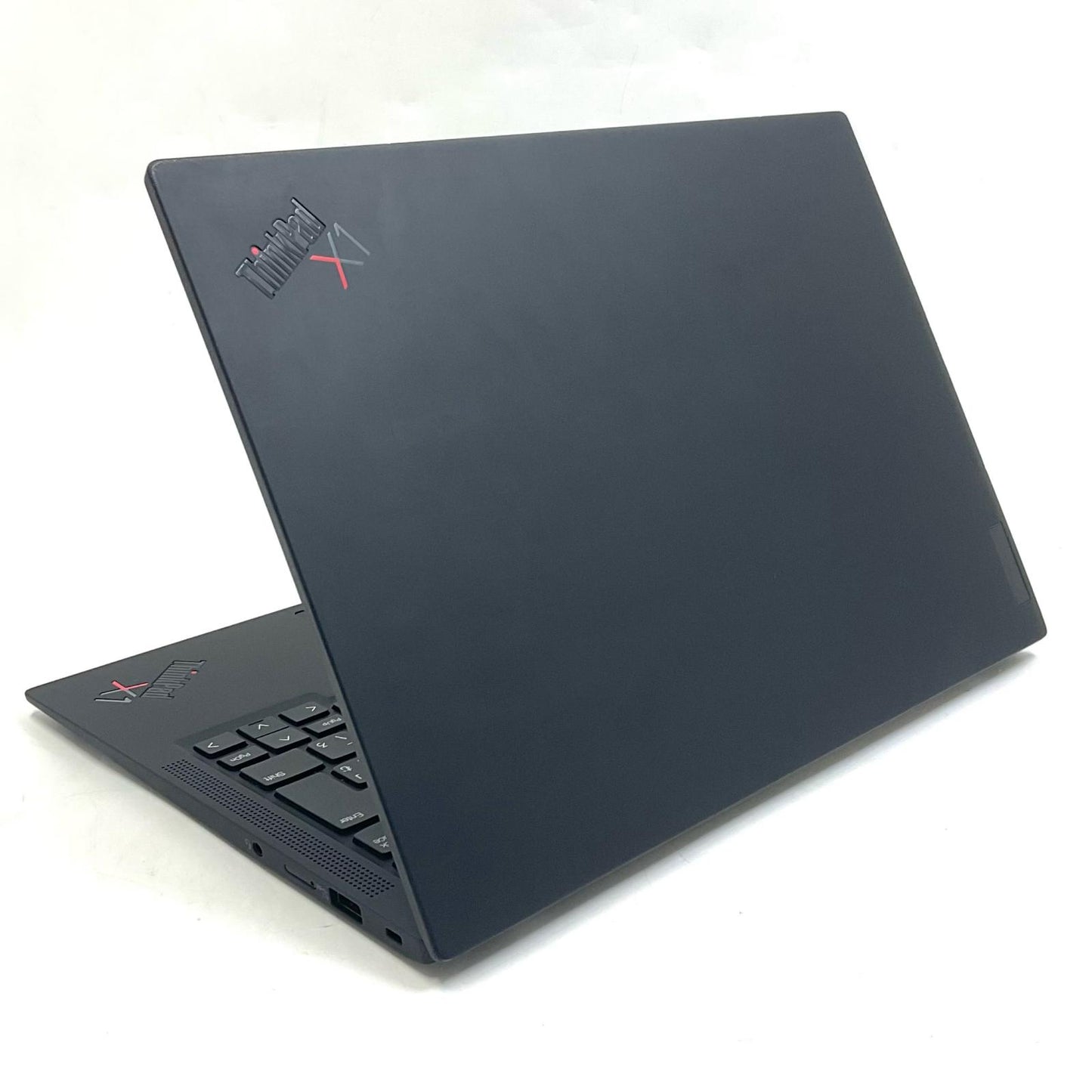 【全額返金保証】【最速発送】Lenovo ThinkPad X1 Carbon Gen 10 21CCS9XW00 12th Gen Core i5-1250P 16GB M.2 SSD 256GB 90.8% 動作確認済