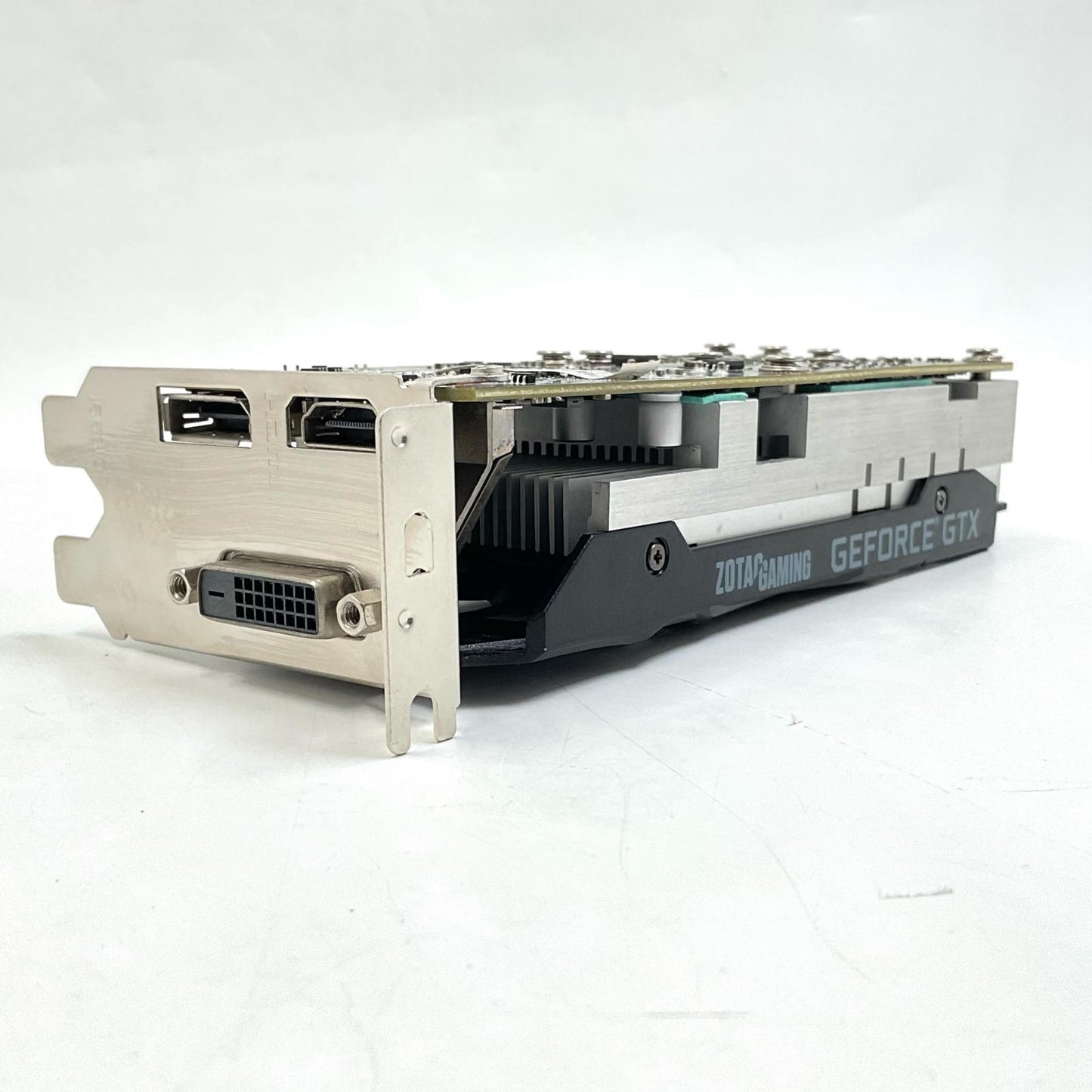 【最速発送】ZOTAC グラフィックボード GTX1650 4GB GDDR5【難有】