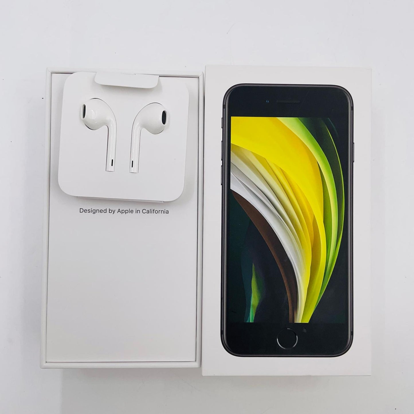 【最速発送】Apple iPhone iPhone SE（第2世代） 64GB ブラック au 白ロム【難有】 78%