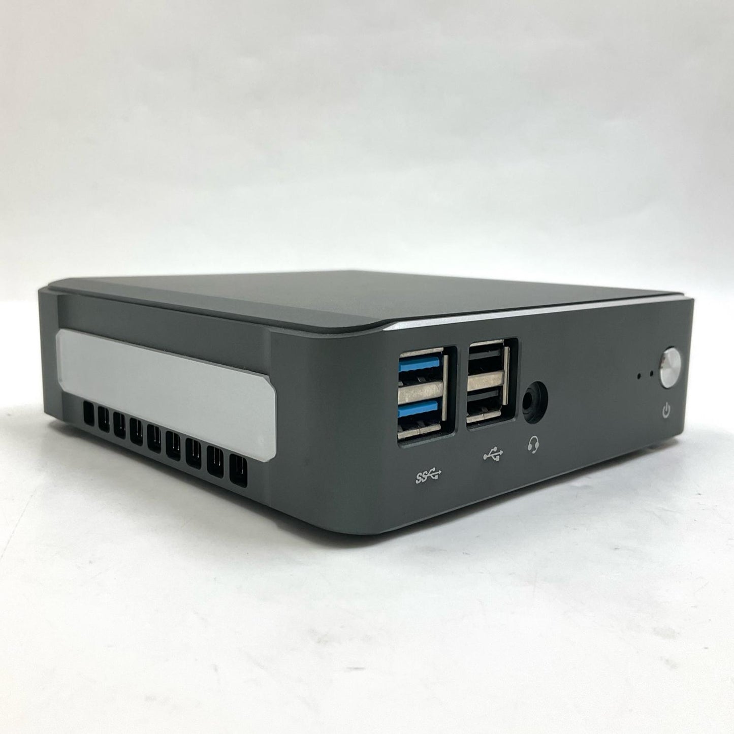 【全額返金保証】【最速発送】 MU01 i3-8145U 8GB M.2 SSD 128GB 美品 動作確認済