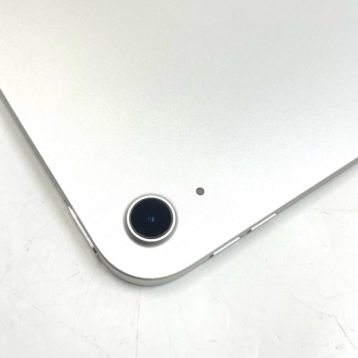 【全額返金保証】【最速発送】Apple iPad iPad 10.9インチ 第10世代 64GB シルバー Wi-Fi 美品 動作確認済