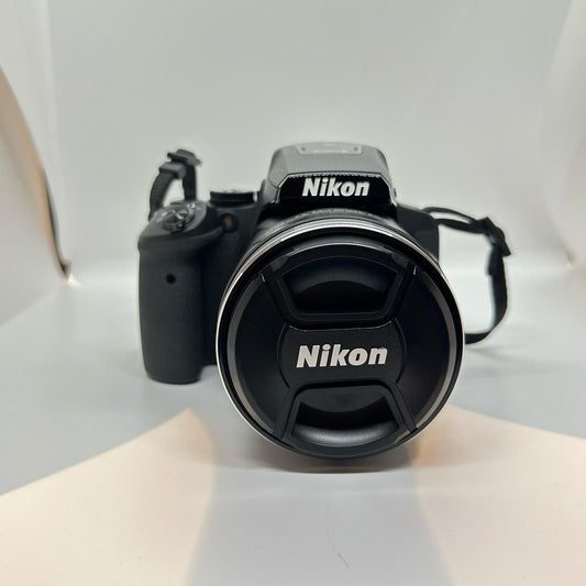 【全額返金保証】【最速発送】 コンパクトデジタルカメラ COOLPIX P900 動作確認済