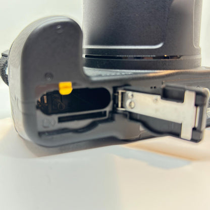 【全額返金保証】【最速発送】 コンパクトデジタルカメラ COOLPIX P900 動作確認済