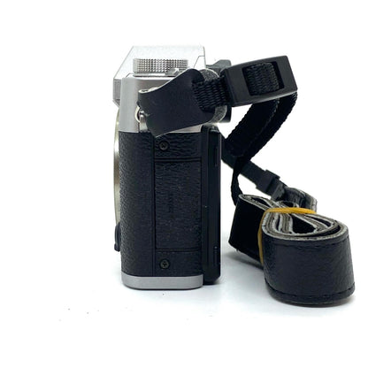 【全額返金保証】【最速発送】 デジタル一眼 X-T20 ボディ シルバー 動作確認済