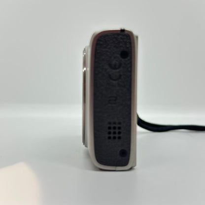【全額返金保証】【最速発送】 コンパクトデジタルカメラ IXY 650 シルバー 動作確認済