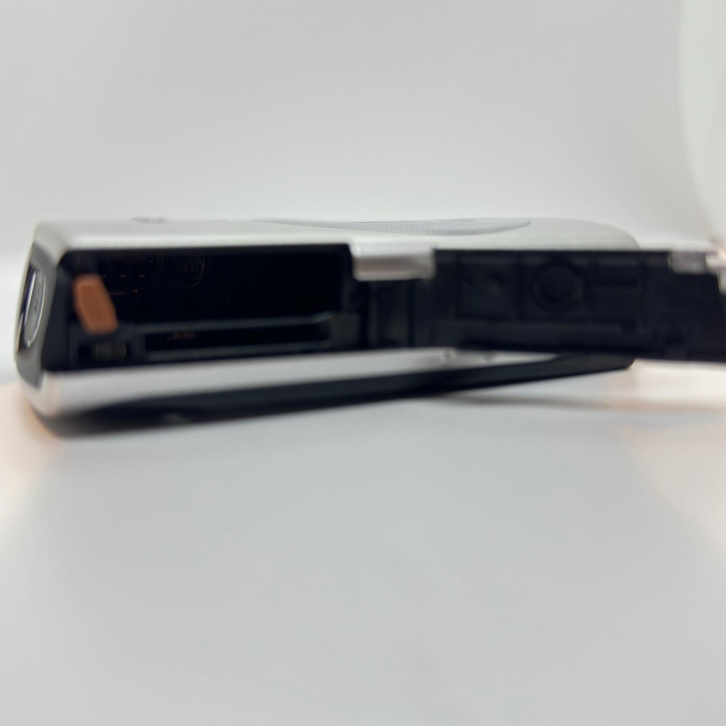 【全額返金保証】【最速発送】 コンパクトデジタルカメラ IXY DIGITAL 910 IS シルバー 動作確認済