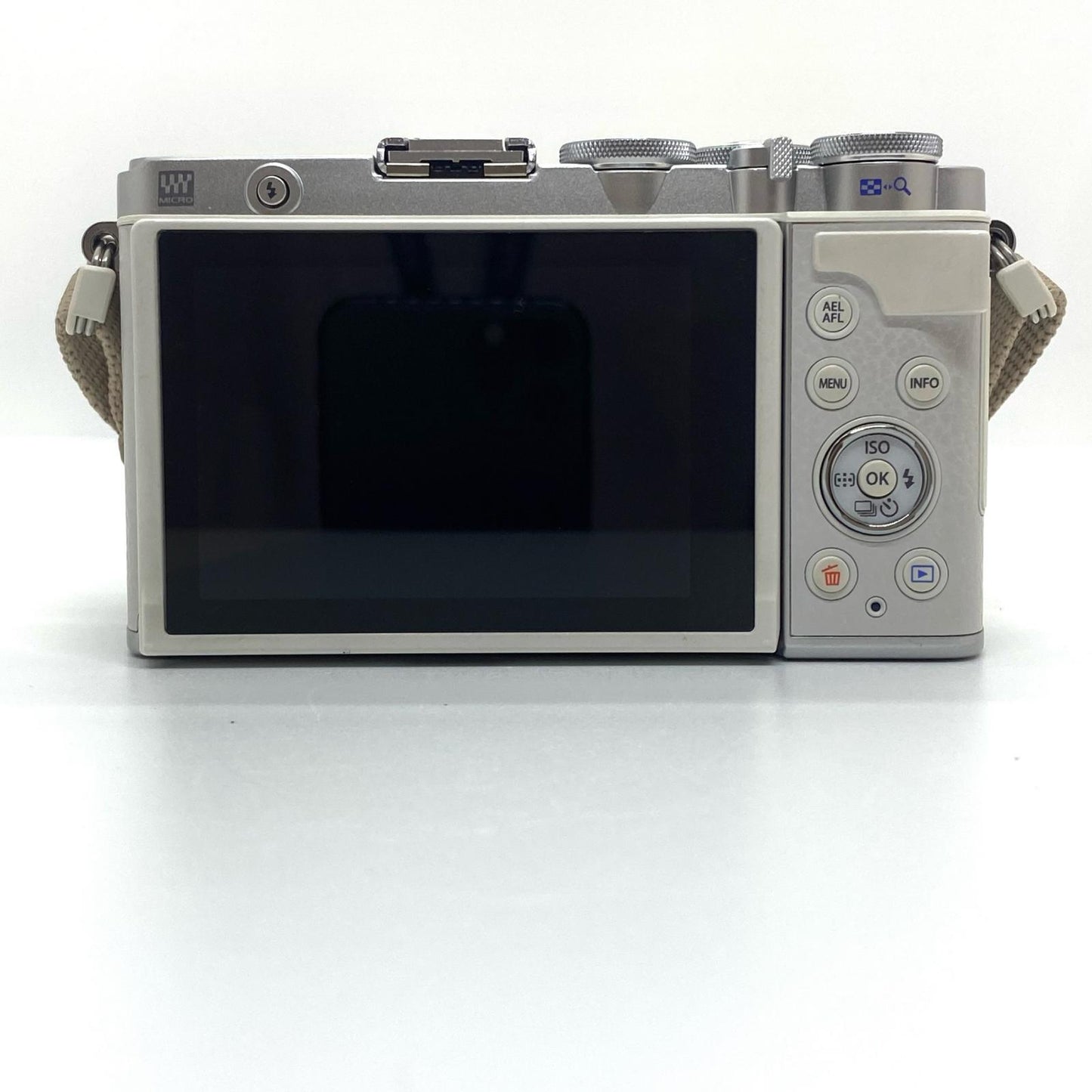 【全額返金保証】【最速発送】 デジタル一眼 OLYMPUS PEN E-P7 ボディ [ホワイト] 美品 動作確認済