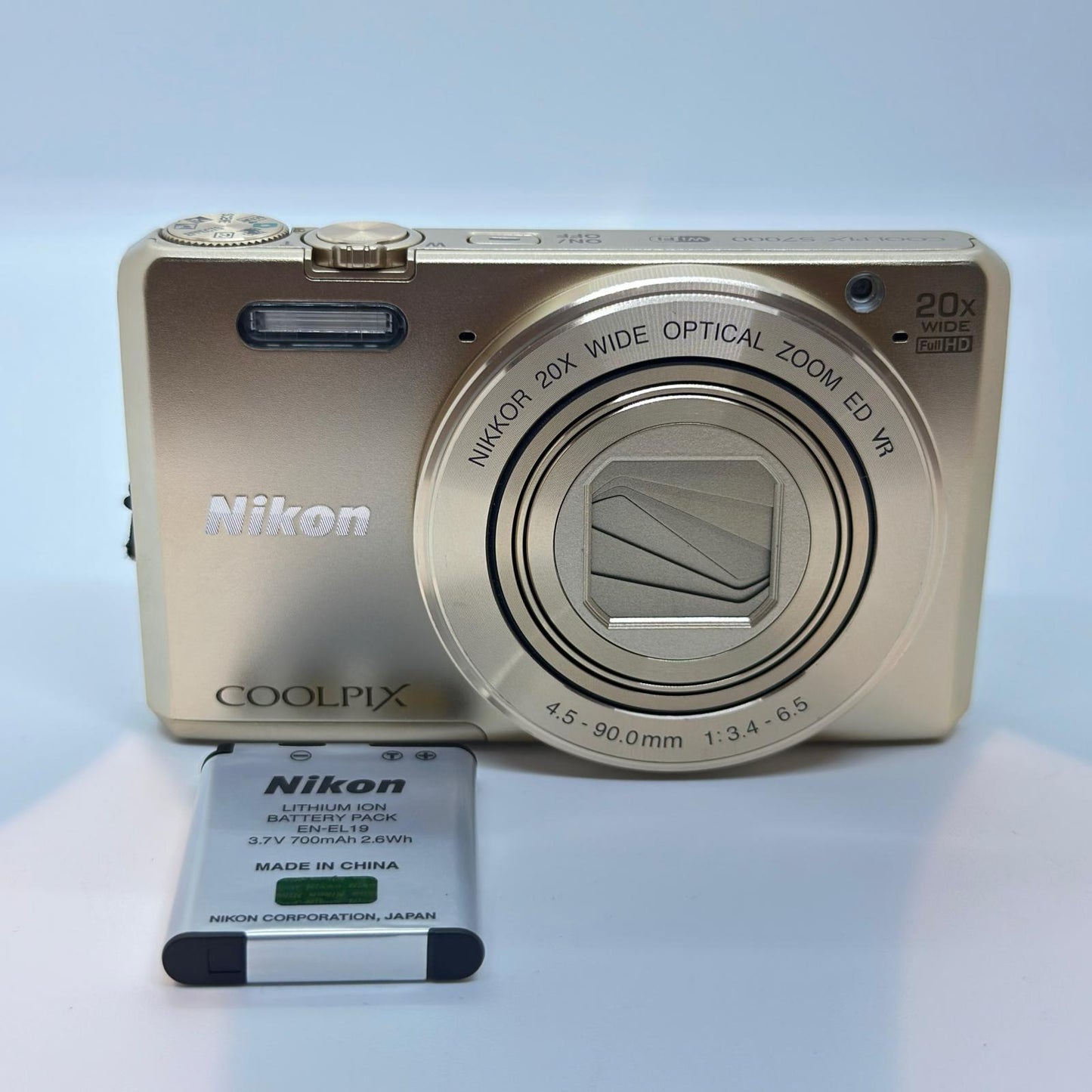 【全額返金保証】【最速発送】 コンパクトデジタルカメラ COOLPIX S7000 ゴールド 美品 動作確認済