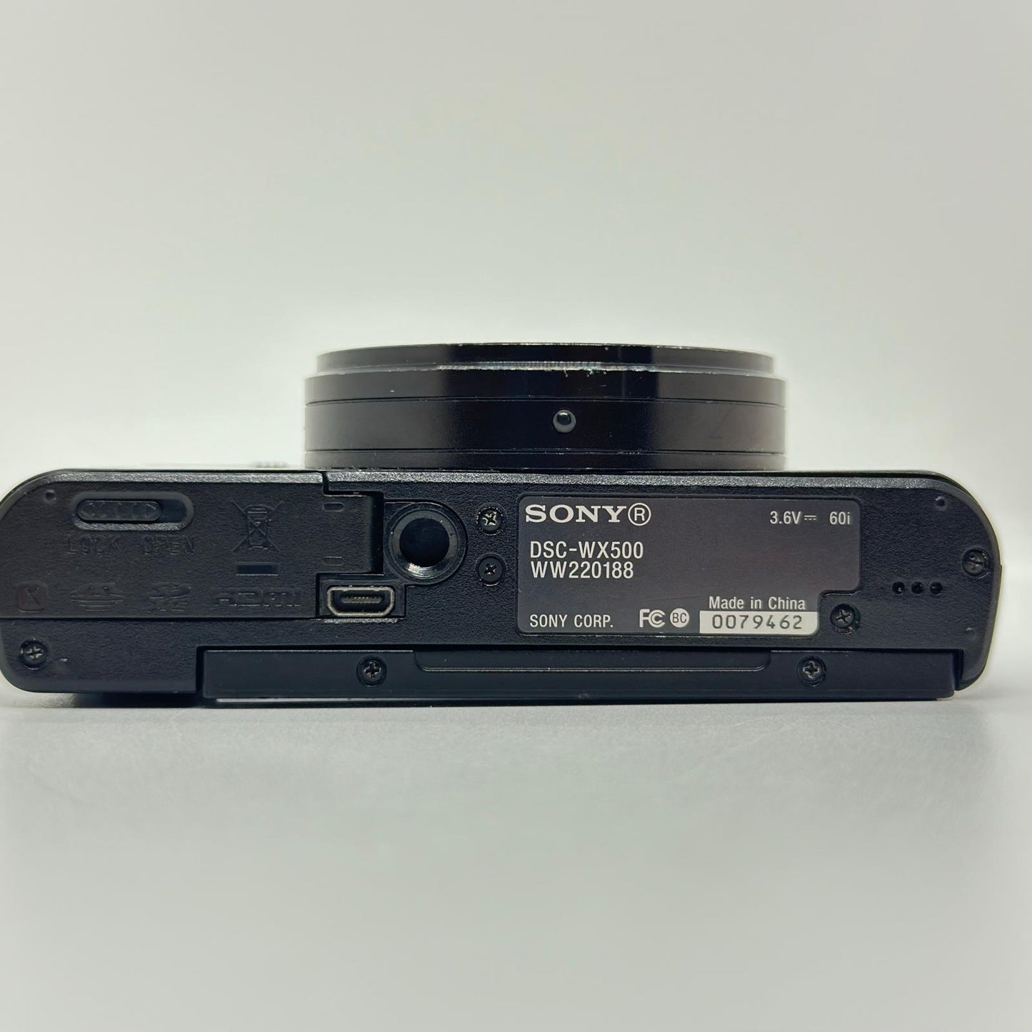 【全額返金保証】【最速発送】 コンパクトデジタルカメラ サイバーショット DSC-WX500 動作確認済