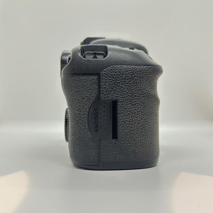 【全額返金保証】【最速発送】 デジタル一眼 EOS 7D Mark II ボディ 動作確認済