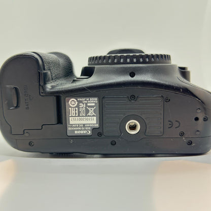 【全額返金保証】【最速発送】 デジタル一眼 EOS 7D Mark II ボディ 動作確認済