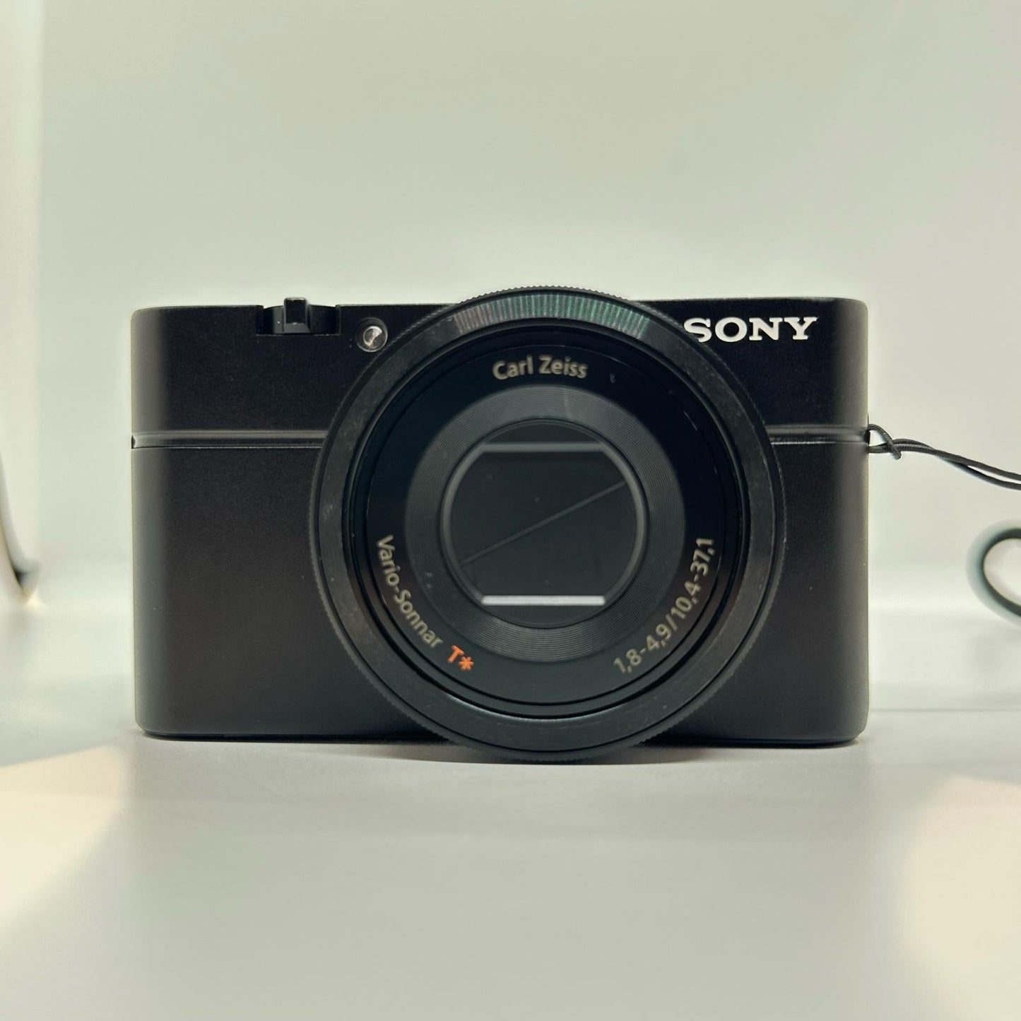 【全額返金保証】【最速発送】 コンパクトデジタルカメラ サイバーショット DSC-RX100 動作確認済