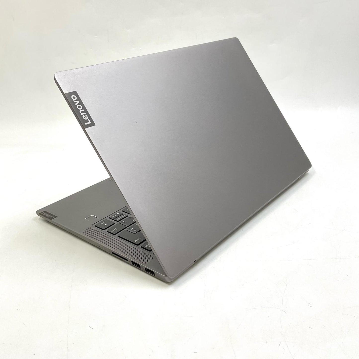 【最速発送】Lenovo IDEAPAD 81NH002SJP Ryzen 5 3500U 2.10GHｚ 8GB M.2 SSD 256GB【難有】