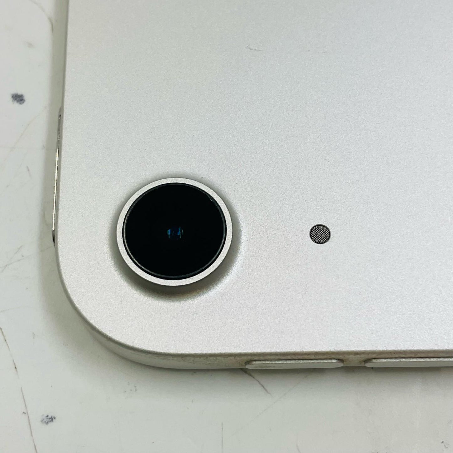 【全額返金保証】【最速発送】Apple iPad Air 10.9インチ 第4世代 64GB シルバー Wi-Fi 美品 動作確認済