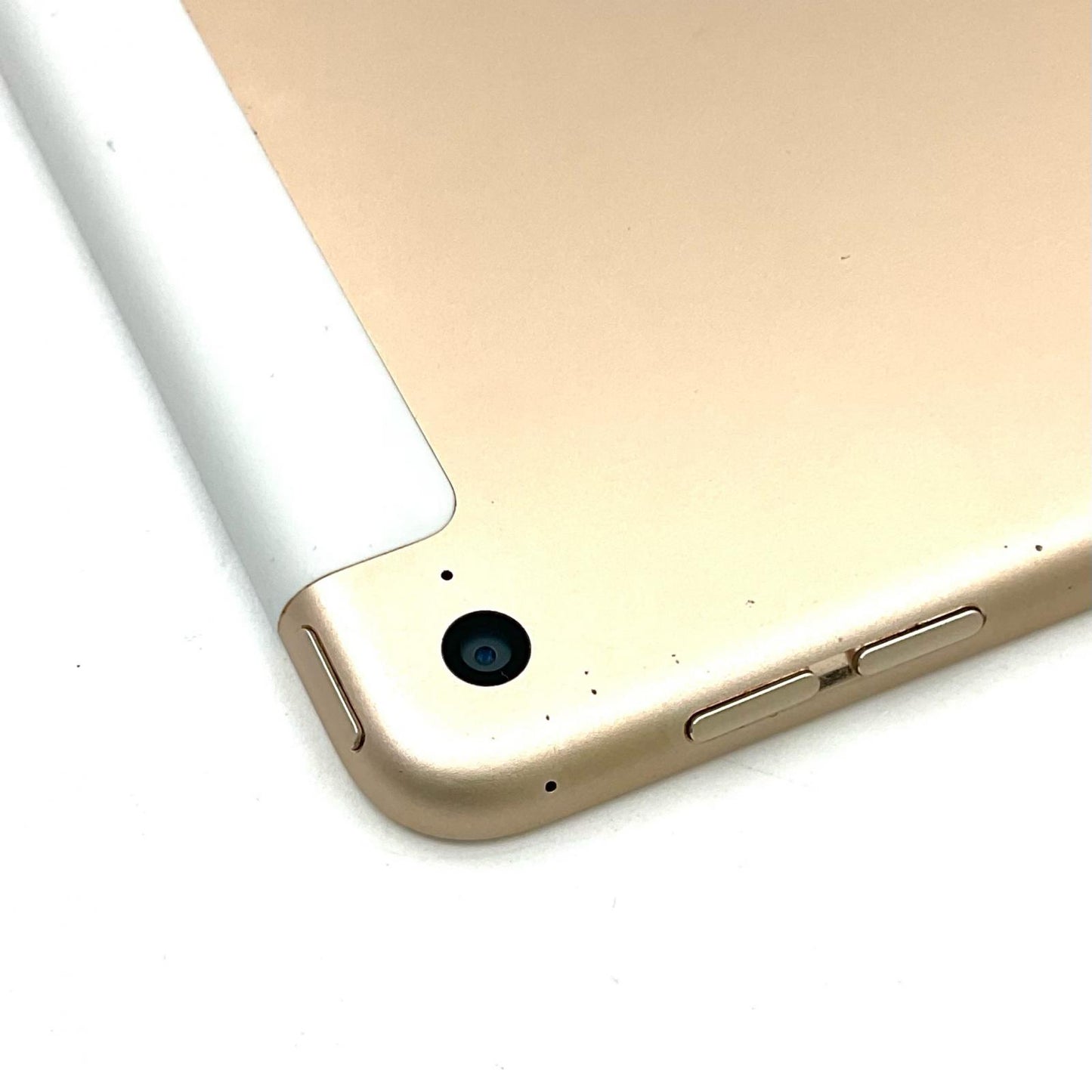 【全額返金保証】【最速発送】Apple iPad mini 7.9インチ 第4世代 16GB ゴールド WiFi+Cellular SIMフリー 白ロム 動作確認済