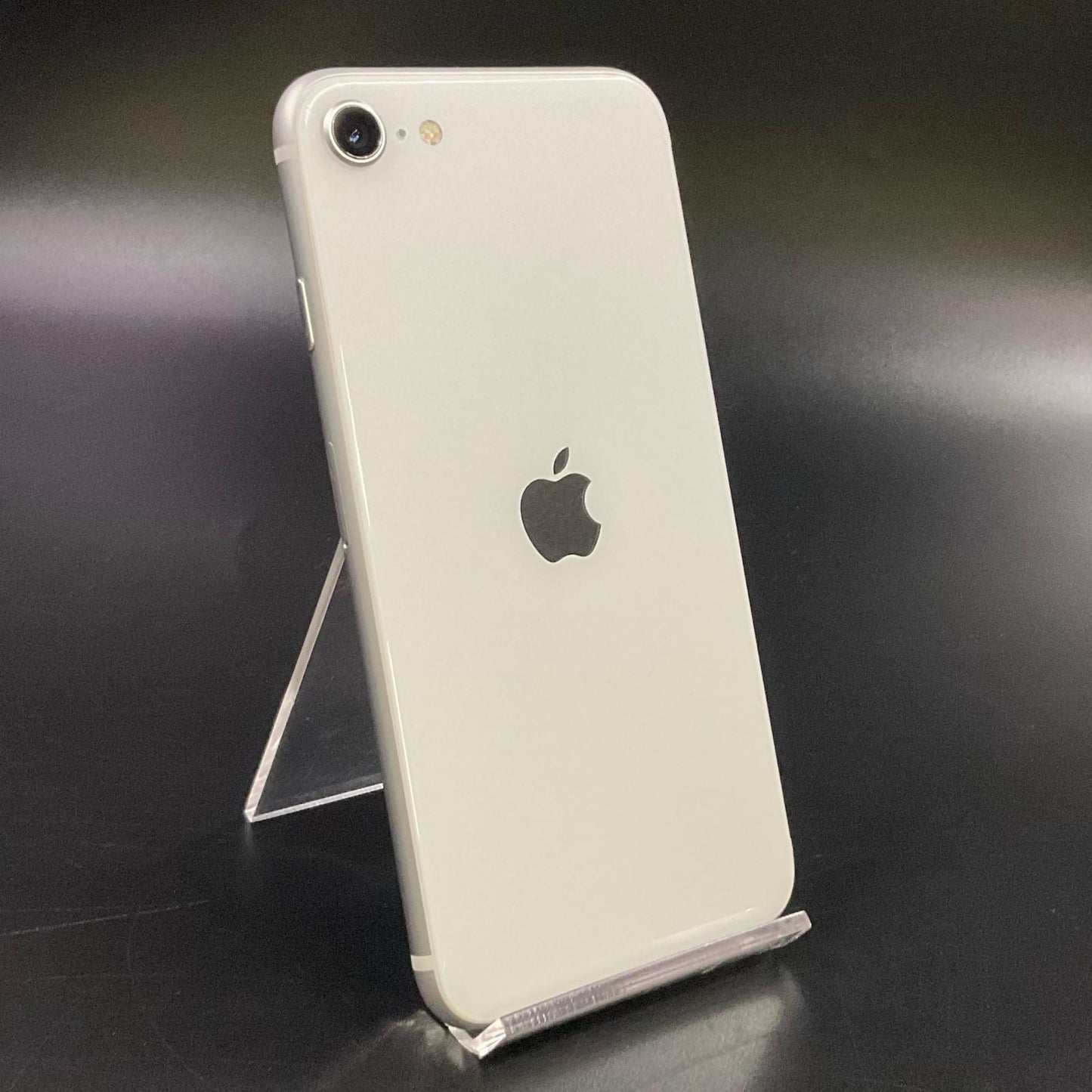 【全額返金保証】【最速発送】Apple iPhone iPhone SE（第2世代） 128GB ホワイト Softbank 白ロム 動作確認済 76%