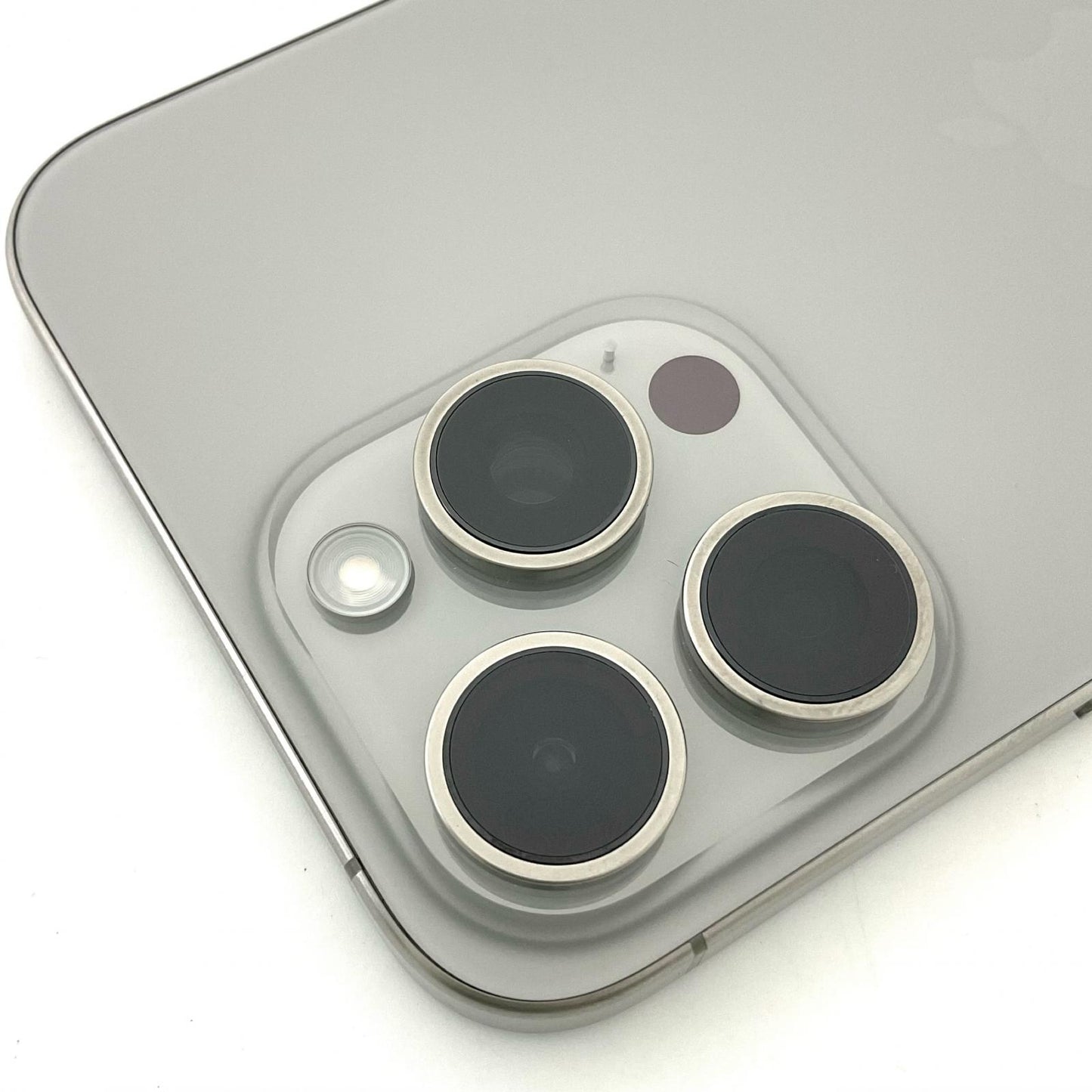 【全額返金保証】【最速発送】Apple iPhone iPhone 15 Pro Max 256GB ナチュラルチタニウム au 白ロム 美品 動作確認済 99%
