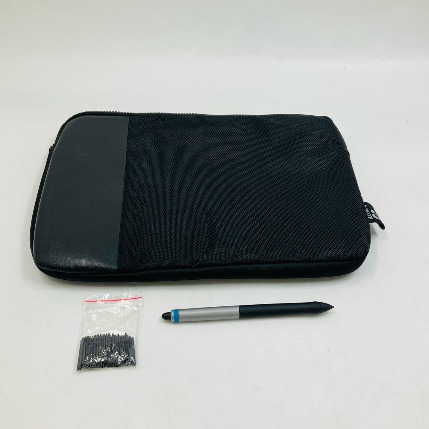 【全額返金保証】【最速発送】WACOM Intuos comic medium CTH-680/S 動作確認済