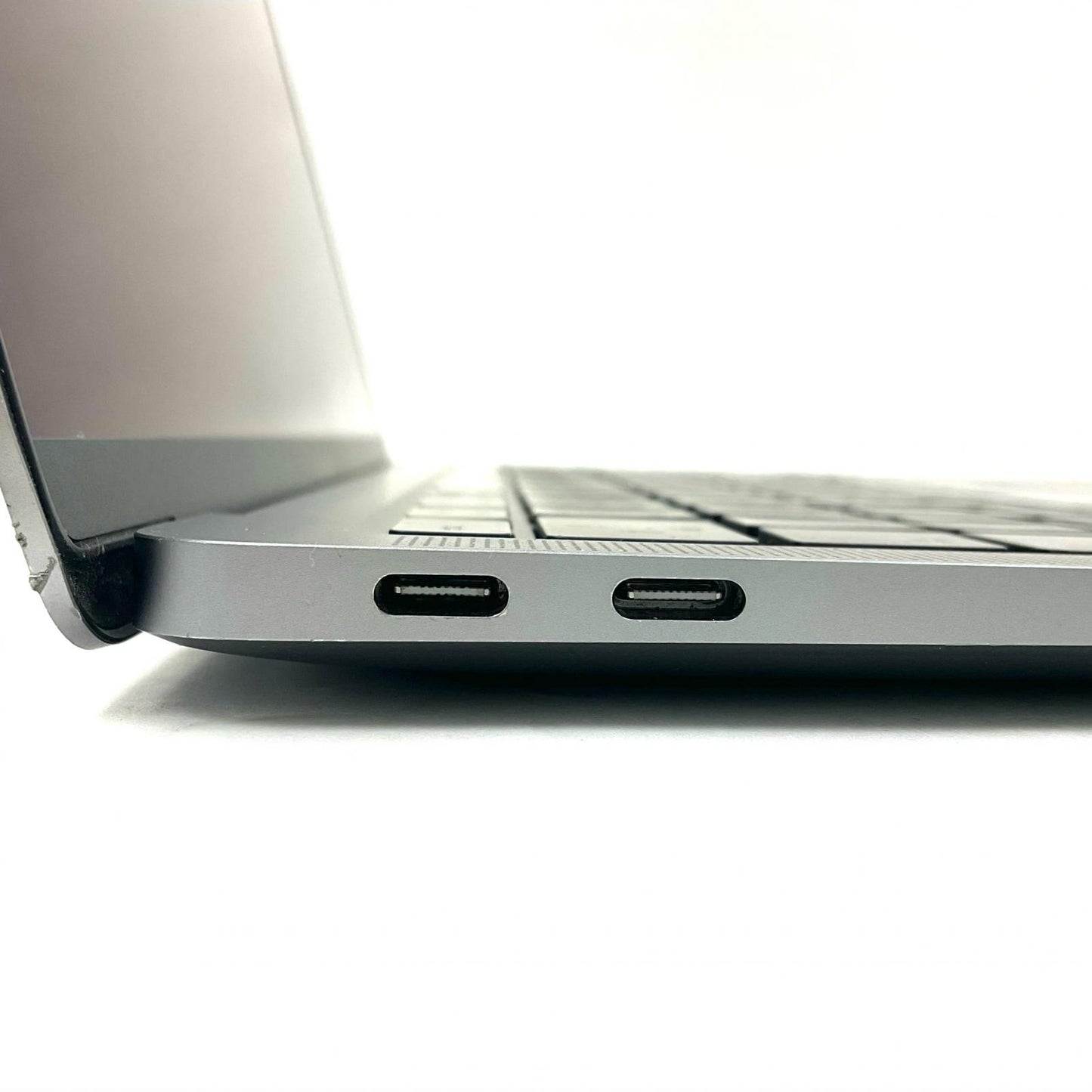 【最速発送】Apple MacBook Air 13.3インチ 2020 Apple M1 8GB 256GB スペースグレイ 95%【難有】