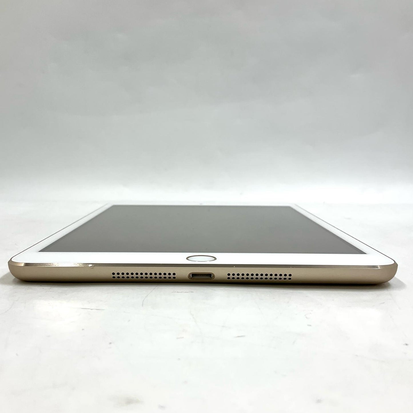 【全額返金保証】【最速発送】Apple iPad mini 7.9インチ 第3世代 16GB ゴールド WiFi+Cellular docomo 白ロム 美品 動作確認済
