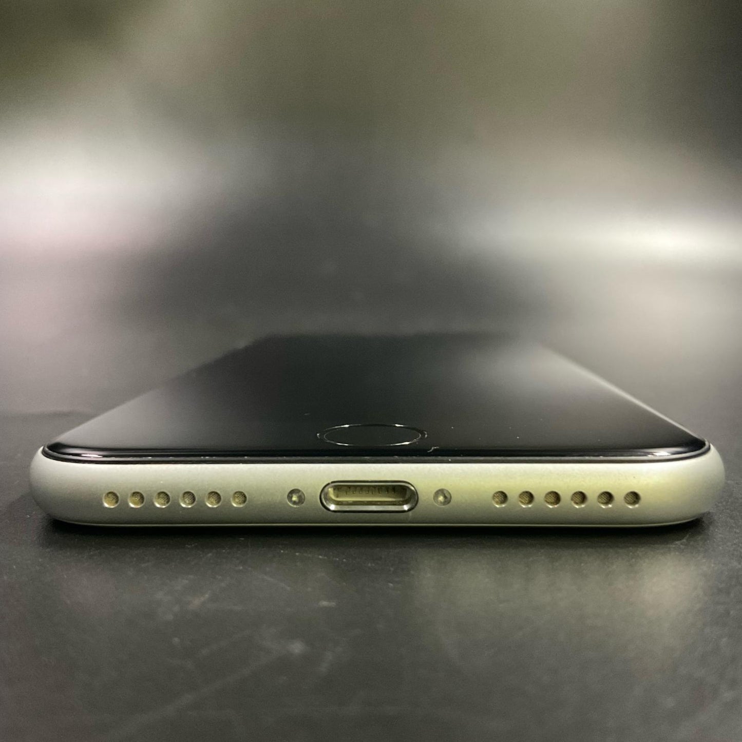 【全額返金保証】【最速発送】Apple iPhone iPhone SE（第2世代） 64GB ホワイト Softbank 動作確認済 76%