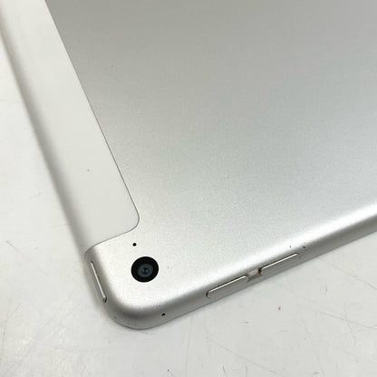 【全額返金保証】【最速発送】Apple iPad Air 9.7インチ 第2世代 16GB シルバー WiFi+Cellular au 白ロム 動作確認済