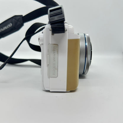 【全額返金保証】【最速発送】OLYMPUS デジタル一眼 オリンパス・ペン Lite E-PL1s レンズキット ホワイト 動作確認済