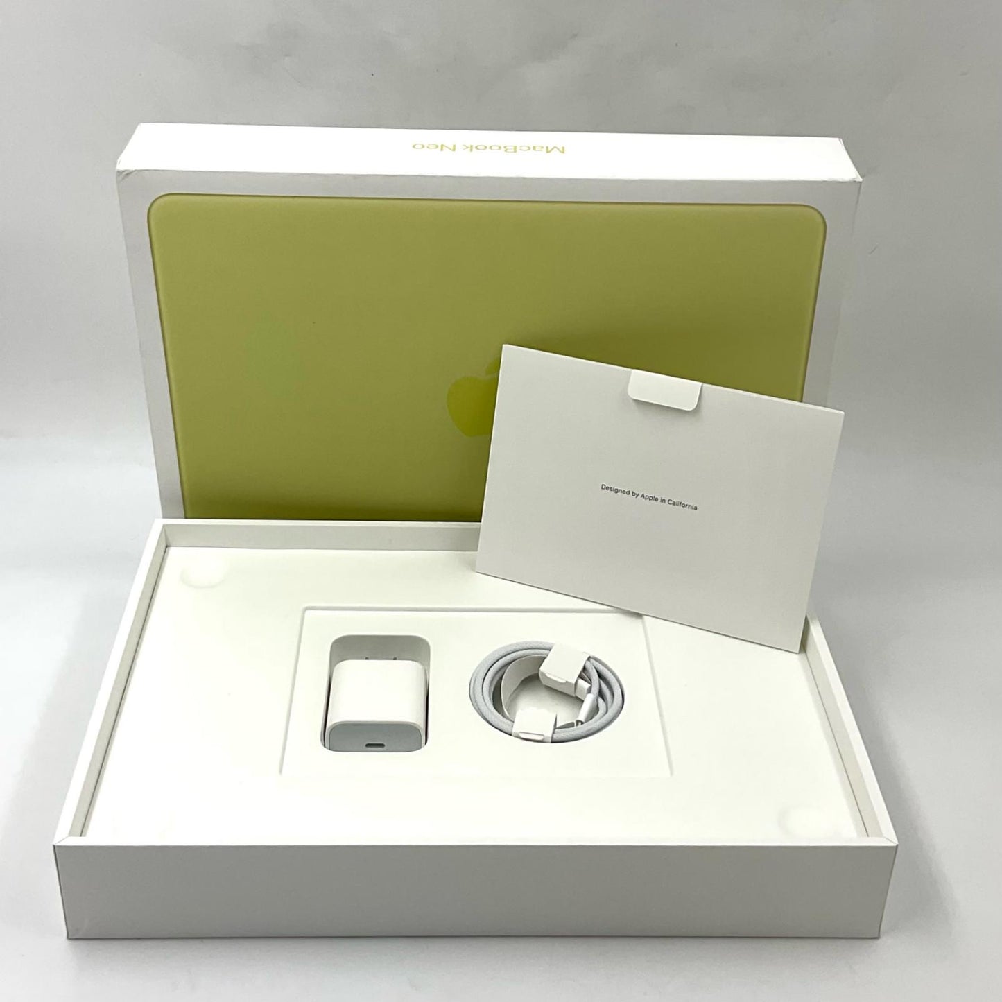 【全額返金保証】【最速発送】Apple MacBook Neo 13インチ 2026 Apple A18 Pro 8GB 512GB シトラス 100% 美品 動作確認済