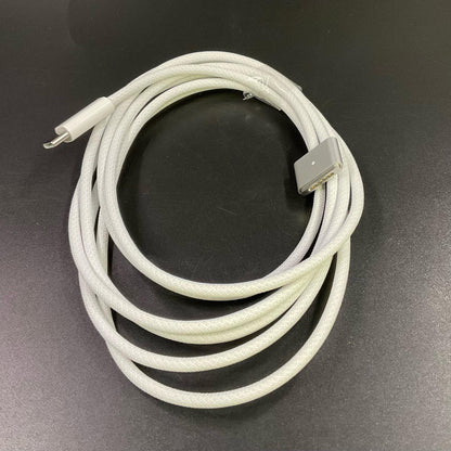 【全額返金保証】【最速発送】Apple USB-C - MagSafe 3ケーブル（2 m）- シルバー MW613FE/A 美品 動作確認済