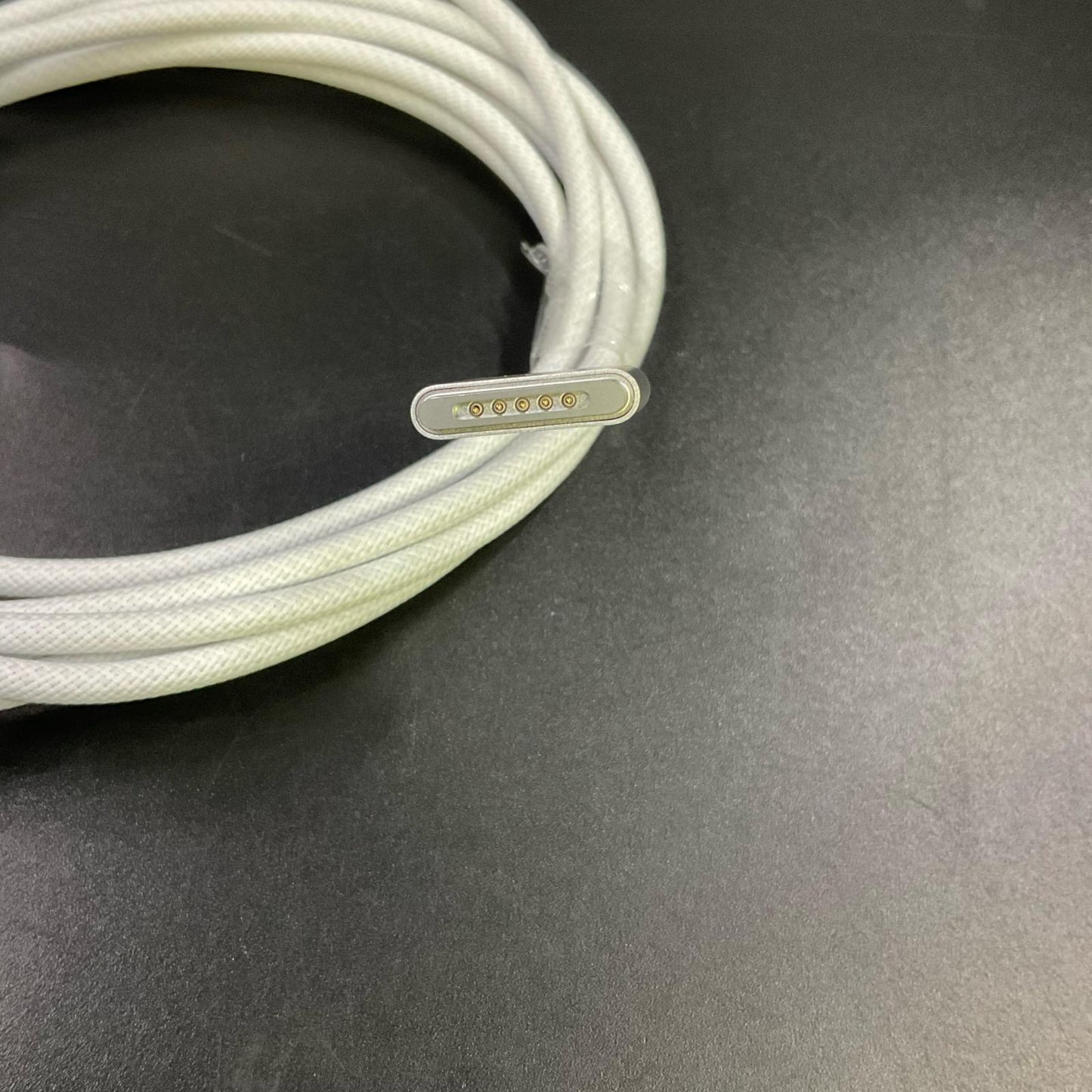 【全額返金保証】【最速発送】Apple USB-C - MagSafe 3ケーブル（2 m）- シルバー MW613FE/A 美品 動作確認済