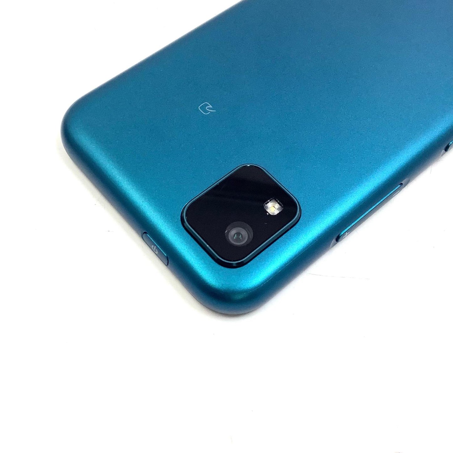 【全額返金保証】【最速発送】京セラ かんたんスマホ 3 64GB グリーン Softbank A205KC 白ロム 美品 動作確認済