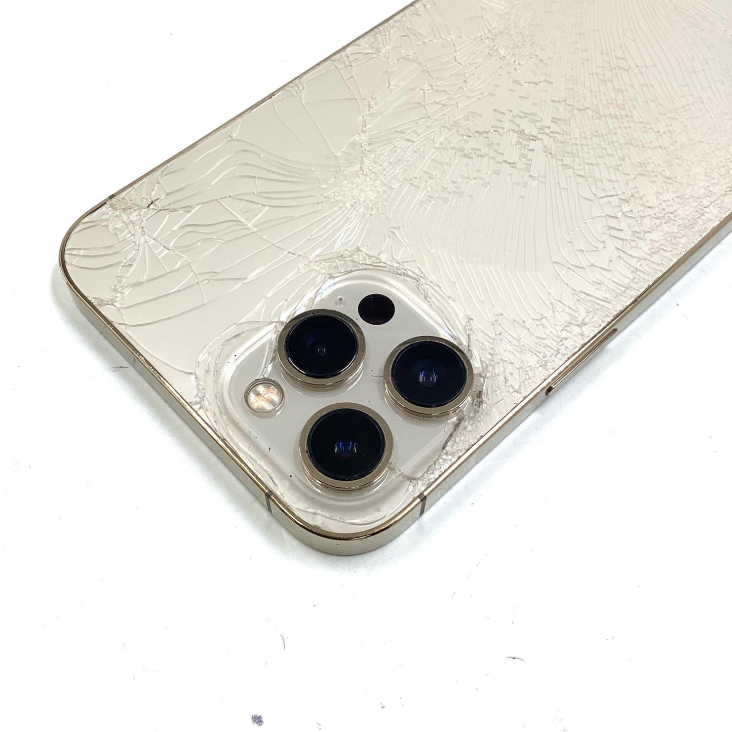 【最速発送】Apple iPhone iPhone 12 Pro Max 256GB ゴールド docomo SIMフリー 白ロム【難有】 80%