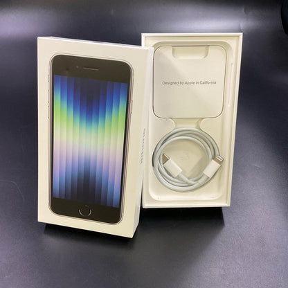 【全額返金保証】【最速発送】Apple iPhone iPhone SE（第3世代） 64GB スターライト docomo SIMフリー 白ロム 動作確認済 87%