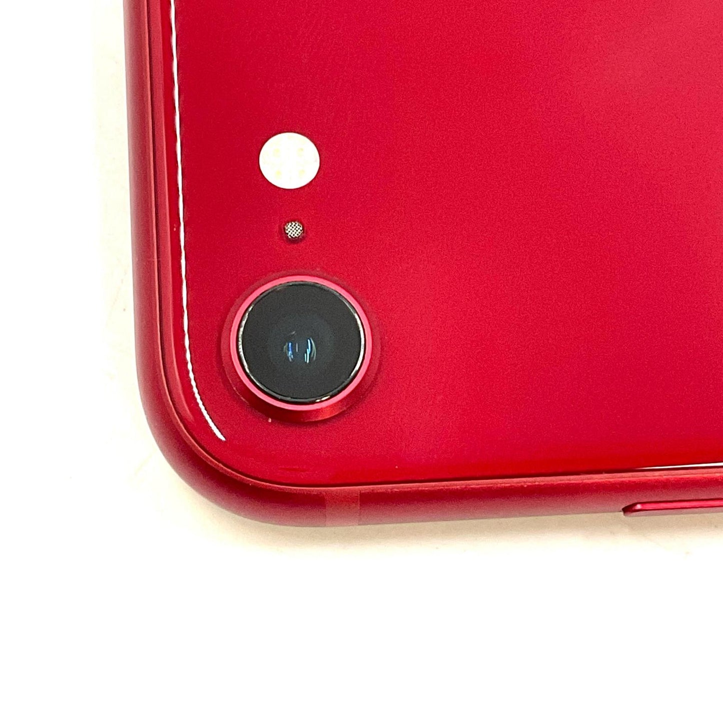 【全額返金保証】【最速発送】Apple iPhone iPhone SE（第3世代） 128GB (PRODUCT)RED au SIMフリー 白ロム 動作確認済 69%