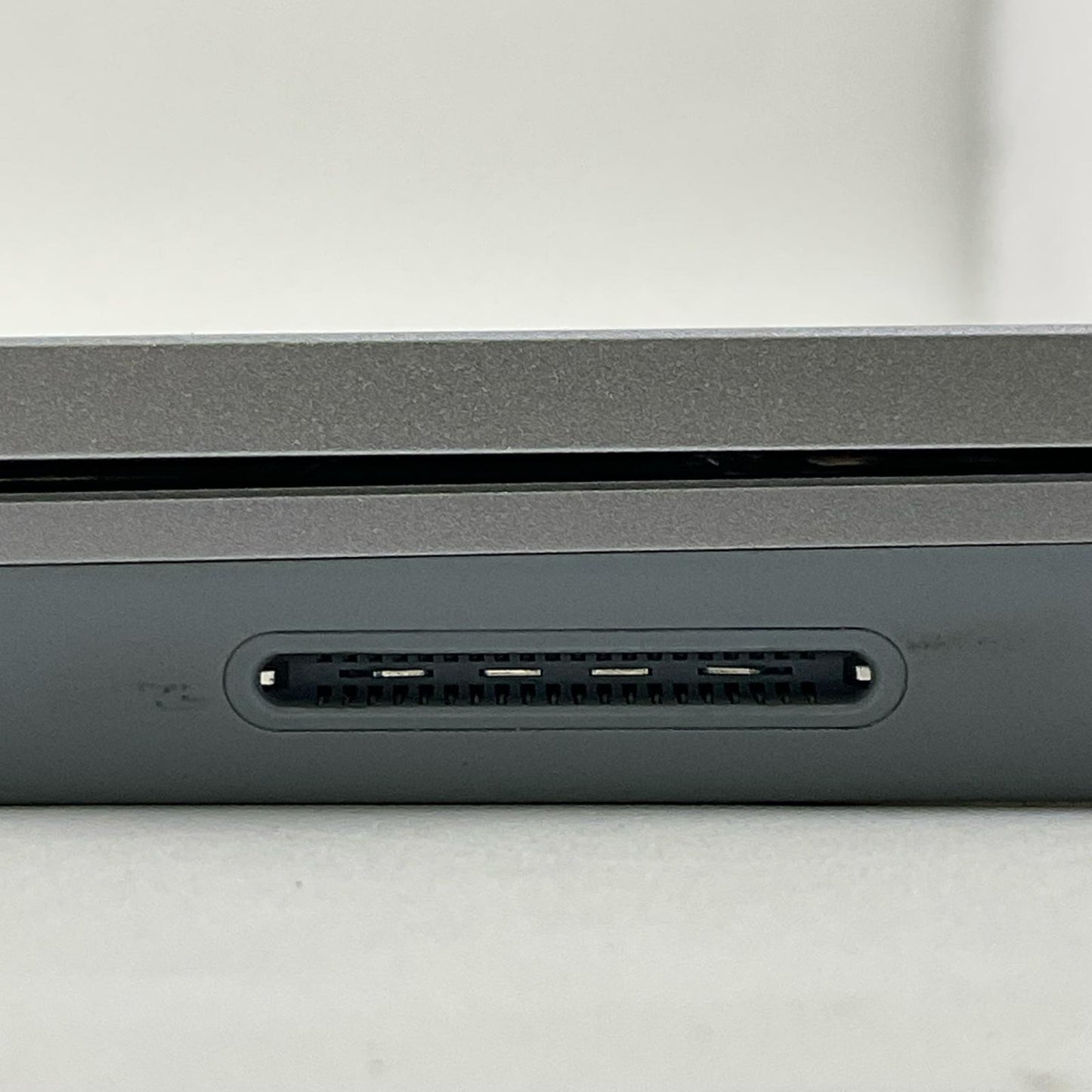 【全額返金保証】【最速発送】Microsoft Surface Laptop Go 1943 i5-1035G1 8GB SSD 128GB 78.8% 動作確認済