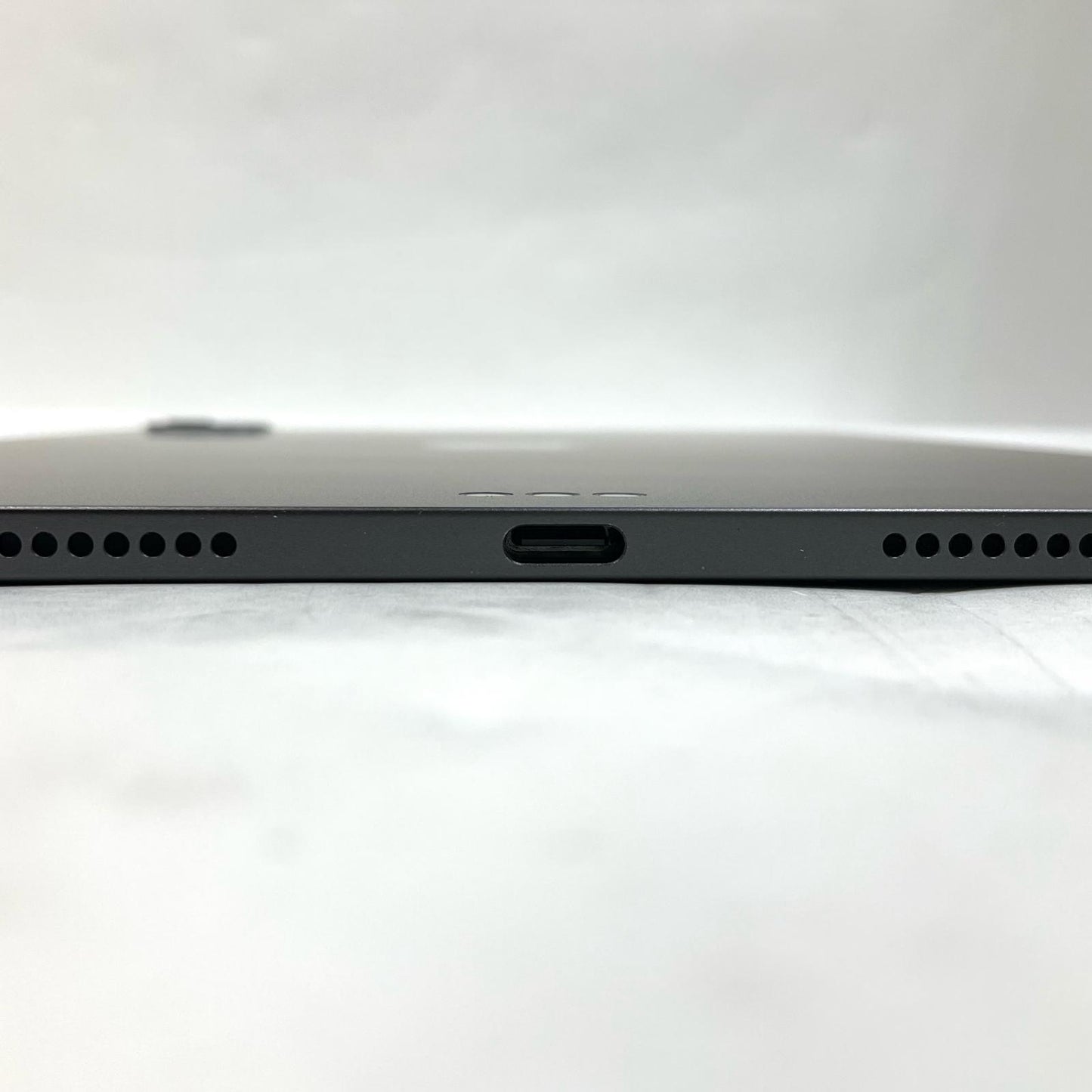【全額返金保証】【最速発送】Apple iPad Pro M5 11インチ 256GB スペースブラック Wi-Fi 美品 動作確認済